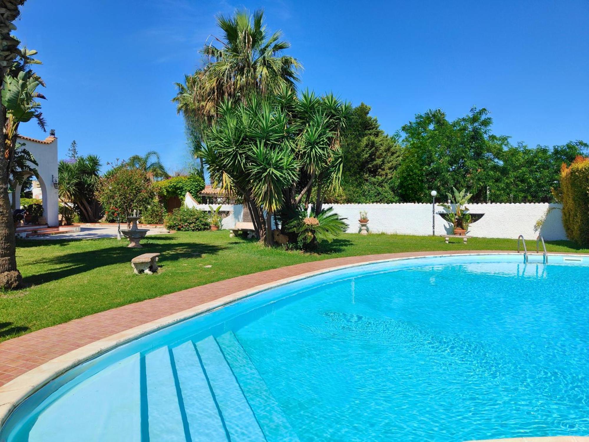 Villa Alfonsa, Fontane Bianche, Siracusa, Private Pool, 10Min From The Beach Exteriör bild